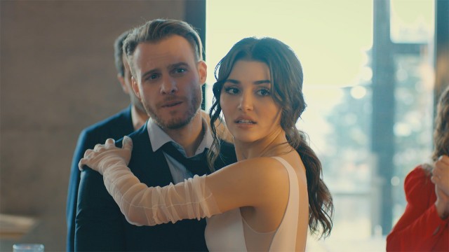 Regarder Sen Çal Kapımı saison 1 épisode 35 en streaming BetaSeries