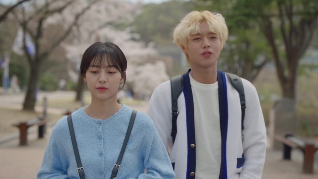 Vu De Loin Le Printemps Est Vert Regarder Vu de loin, le printemps est vert saison 1 épisode 5 en