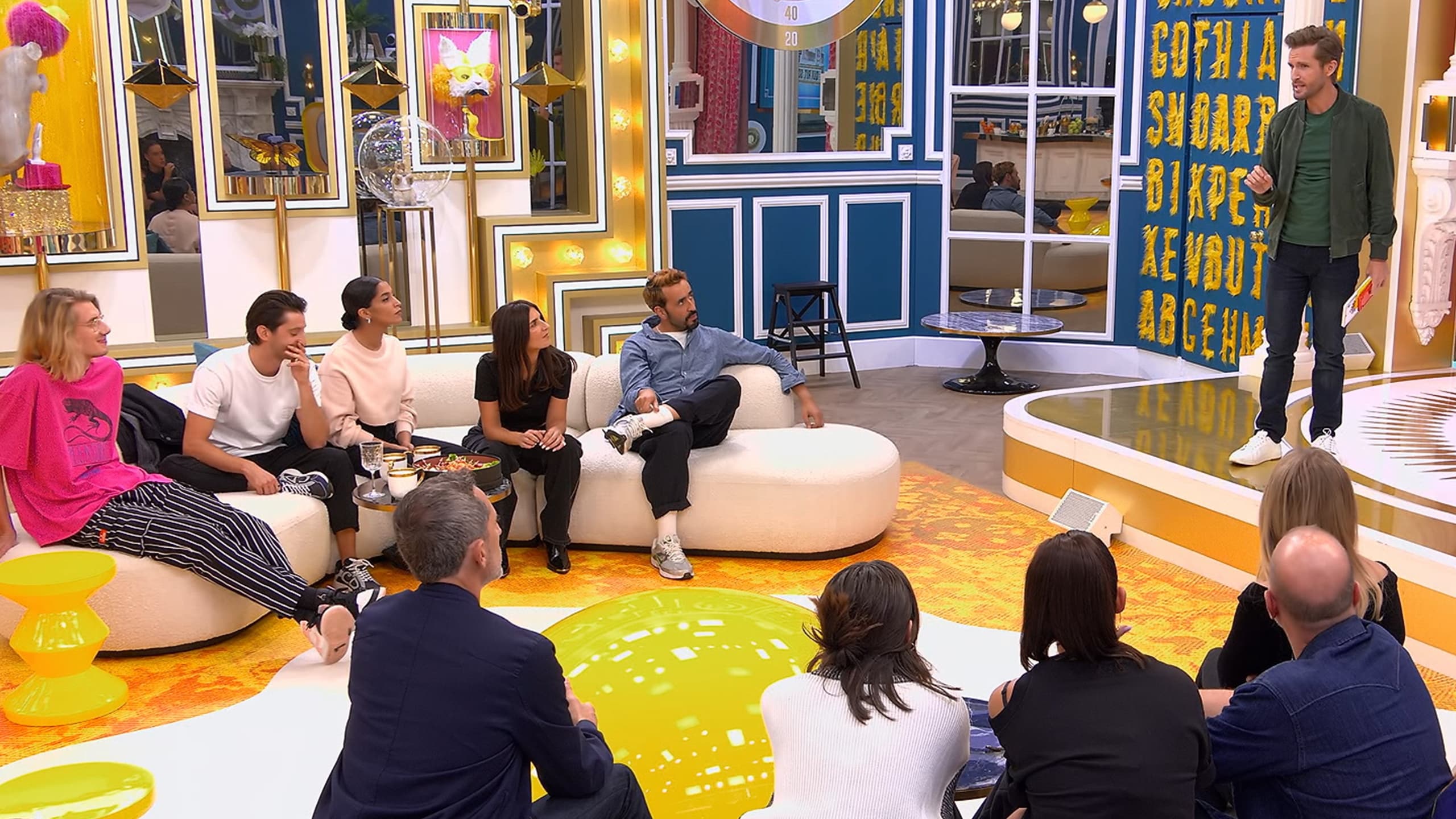 Lol Qui Rit Sort Episode 1 Streaming Regarder LOL : Qui rit, sort ! saison 3 épisode 1 en streaming complet  VOSTFR, VF, VO | BetaSeries.com