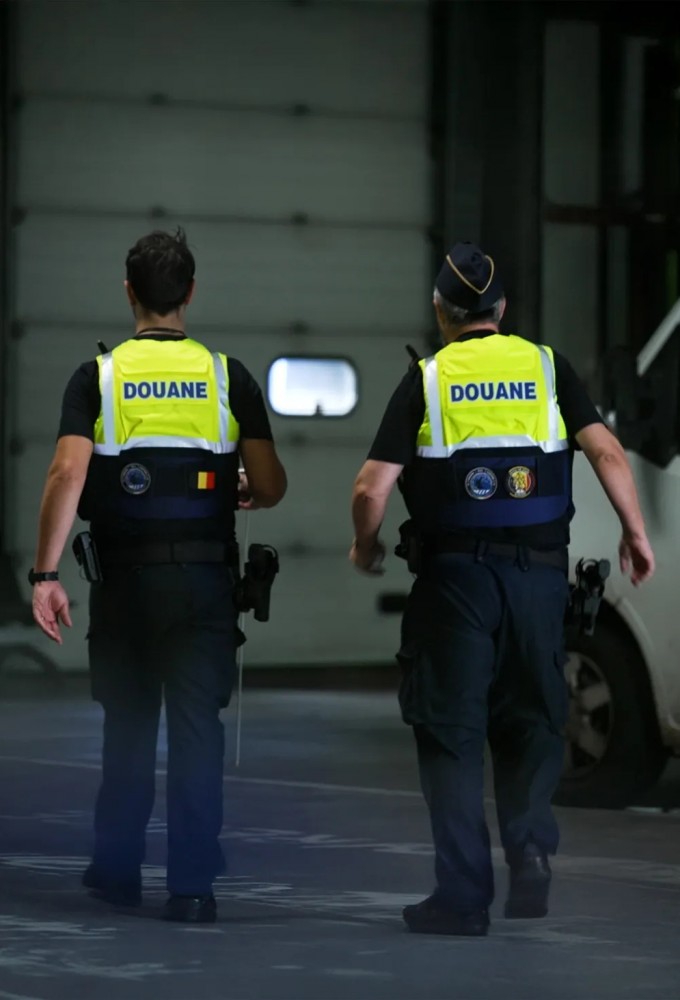 Poster de la serie Douaniers : à la frontière du risque