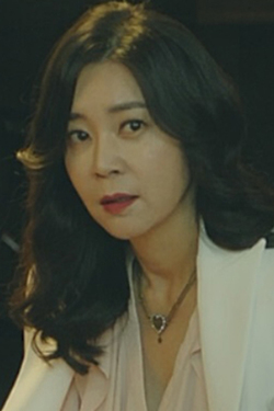 Everything and Nothing (2019)-Lee Hae Yeong